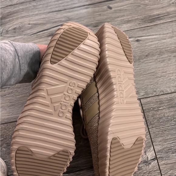 Adidas Kaptir 3.0 Men’s Running Shoe Beige Sneakers - Picture 2 of 5